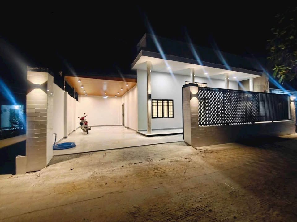 Nhà Gò Dầu 135m² - Trung Tâm Thị Trấn, Sổ Hồng Sẵn Sàng