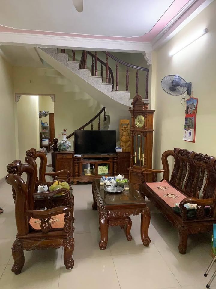 Nhà 80m² Hướng Tây Nam, Ô Tô Tránh Nhau - Thái Thụy, Thái Bình