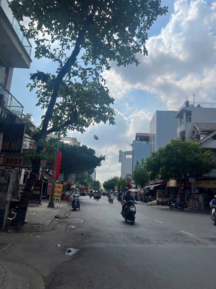 Nhà Mặt Tiền Độc Lập Tân Phú 152m² - KD Sầm Uất 22.5 Tỷ