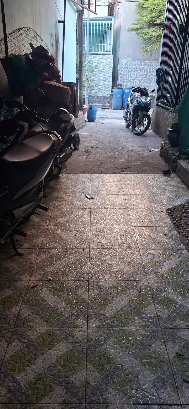 Nhà 61m² P.12 Bình Thạnh - 3PN, Gác lửng, Sân xe - Giá 2 tỷ xxx