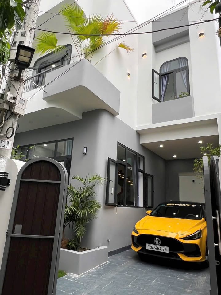 Nhà 2 Mặt Tiền 96.5m² Ngang 8m Hẻm Ô Tô Diên Khánh - Giá 3.25 Tỷ