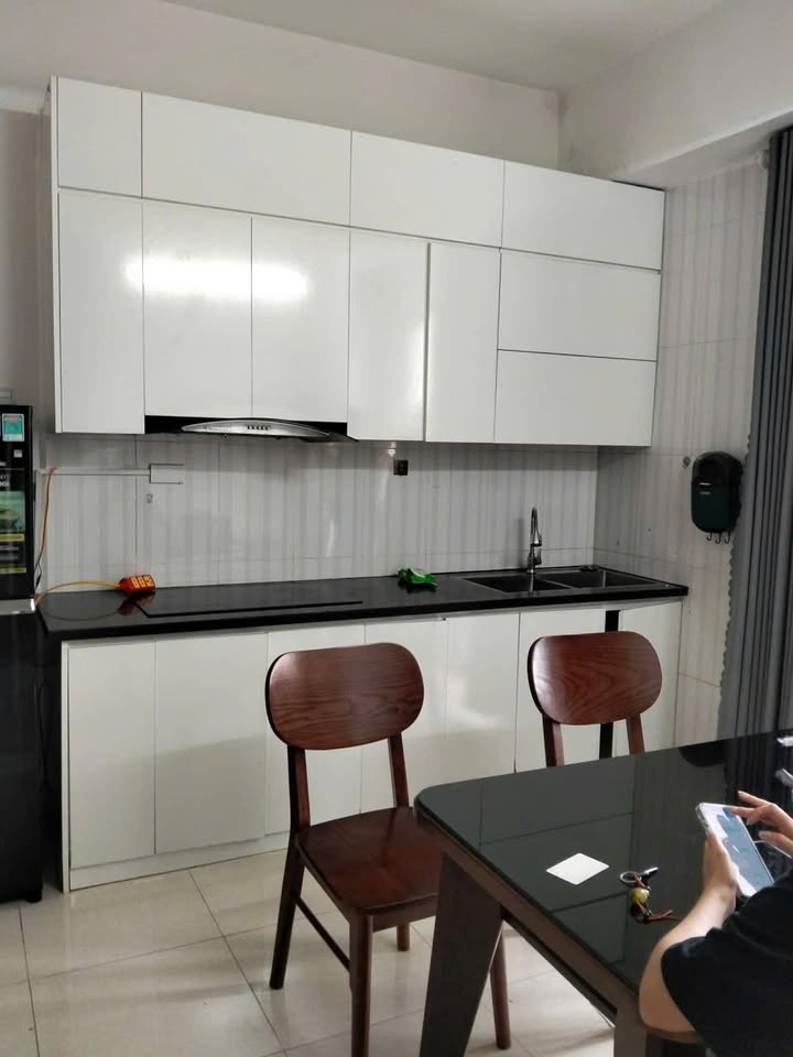 Cho thuê căn góc Chung cư Gia Thịnh Phát 90m² - 3PN, full nội thất - 8 triệu/tháng