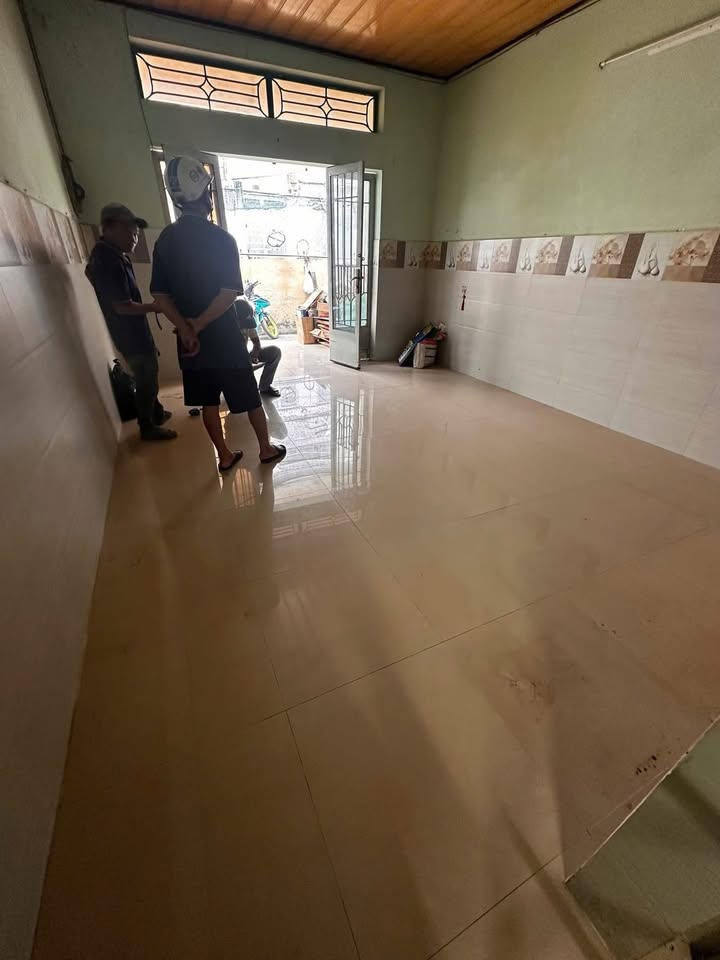 Nhà Nguyên Căn Hẻm 1059 Huỳnh Tấn Phát, Q7 - 56m², Giá 6.5 Triệu/Tháng