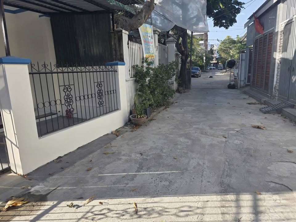 Đất Tặng Nhà 83.7m² Gần Biển Nha Trang, Đường 2/4 - Sổ Hồng Riêng