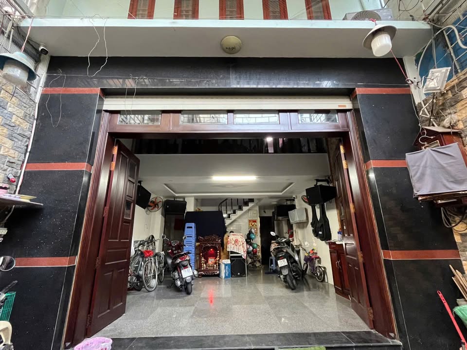 Nhà 6 Tầng Thang Máy Mặt Tiền Hẻm 5m Nguyễn Sơn, Tân Phú - 94m² Giá 14.7 Tỷ TL