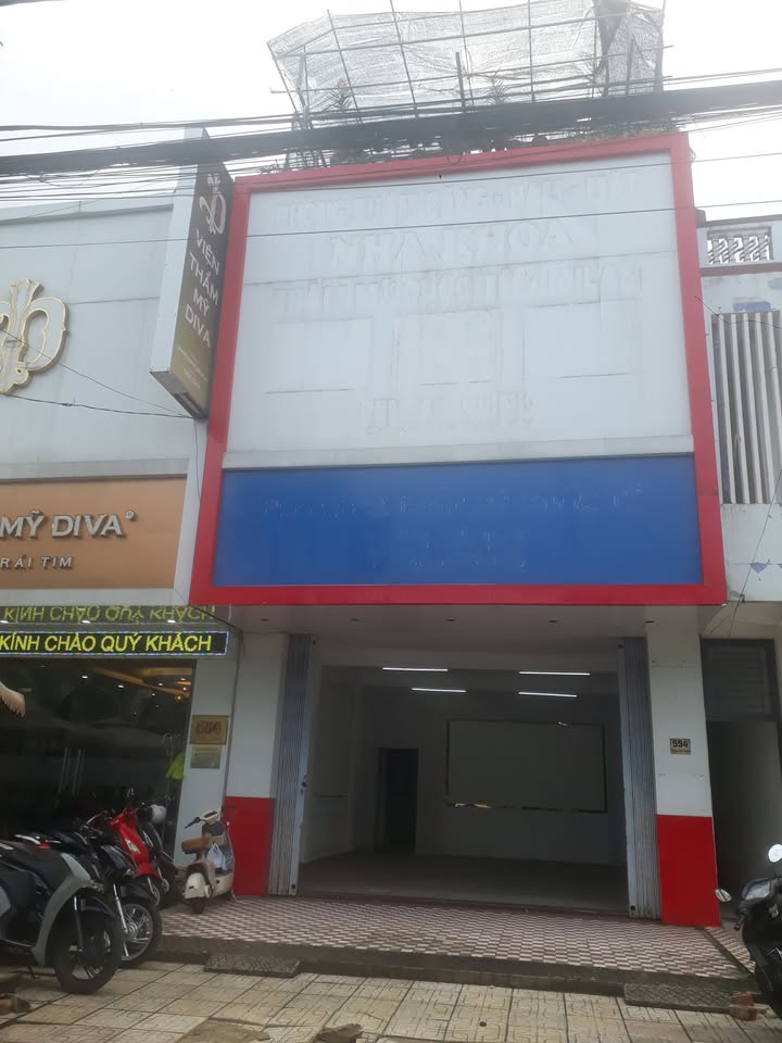 Cho thuê Nhà Nguyên Căn Mặt Tiền Phan Chu Trinh, Đà Nẵng - 3 Tầng, DT 837m²