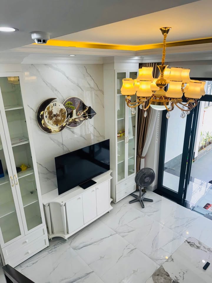 Nhà 3 Tầng Mặt Tiền Châu Văn Hùng, Huế - 84m², Full Nội Thất, Giá 3.85 Tỷ