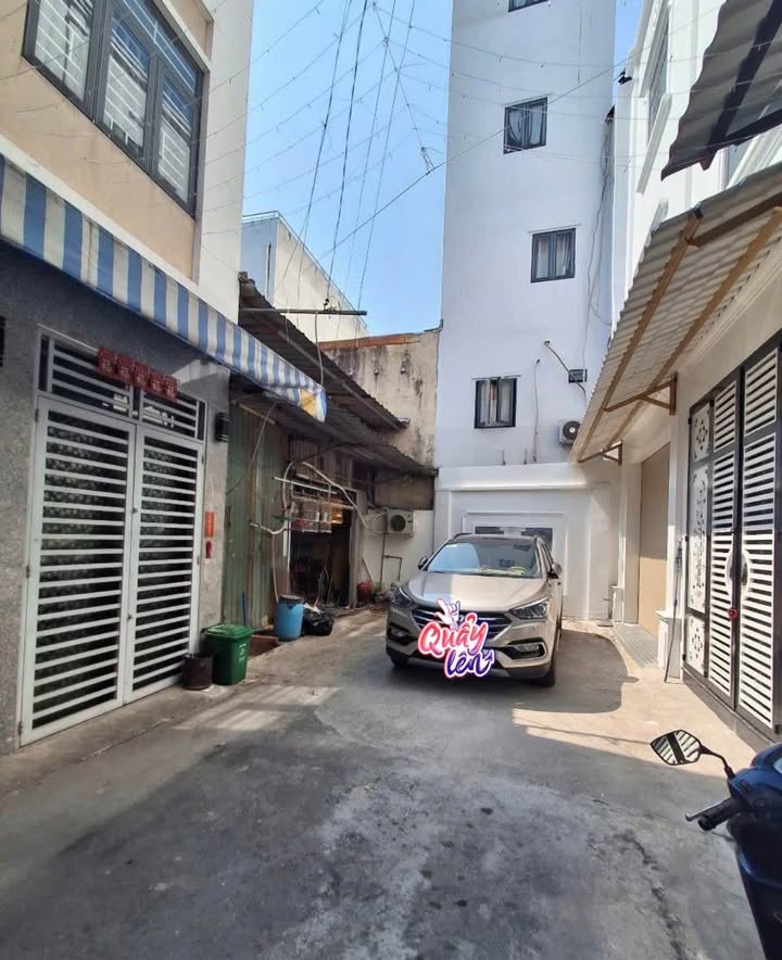 Nhà Hẻm Liên Khu 10-11 Bình Tân 64m² Giá 4.98 Tỷ - Ô Tô Tới Nhà