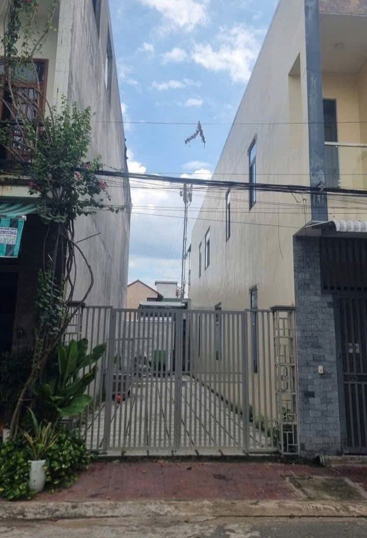 Nhà 2 Mê Kiên Cố Tặng Lô Đất Cạnh 198m² - Tư Nghĩa, Quảng Ngãi