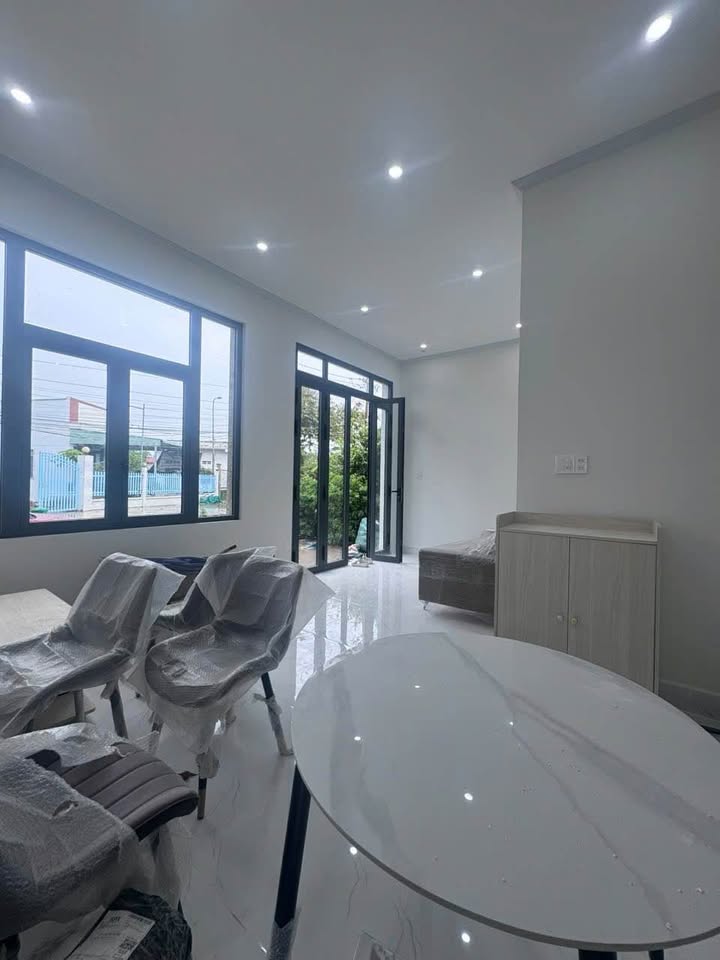 Nhà Mới Xây KDC Phú Thuận, Sa Đéc 126m² - Giá 2.3 Tỷ