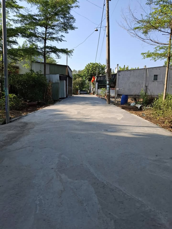 Đất nền 300m² 2 mặt tiền Trảng Bom, Đồng Nai - Giá 1.79 tỷ