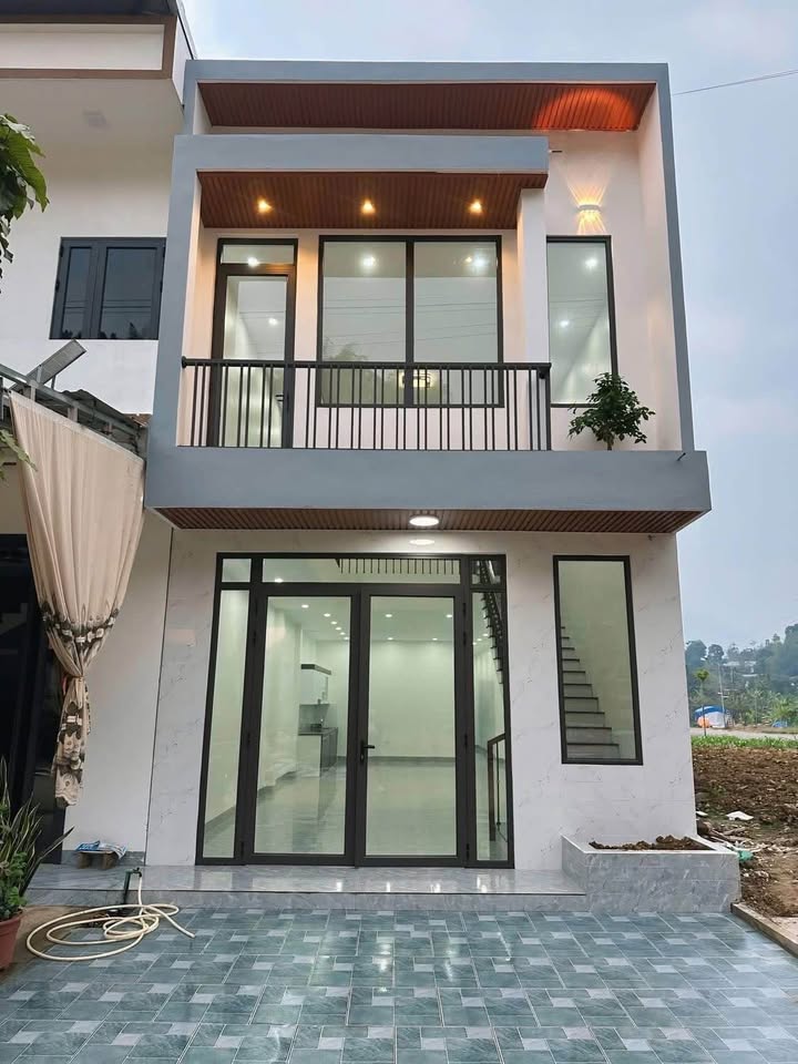 Nhà 2 Tầng Đẹp BM28 TK20, Lào Cai - 100m², 2.3 Tỷ