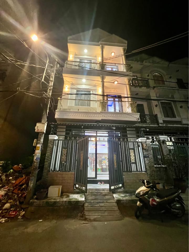 Nhà MT Hẻm Xe Hơi 50m² TT Nhà Bè - Vừa Ở Vừa Kinh Doanh - 6.3 Tỷ