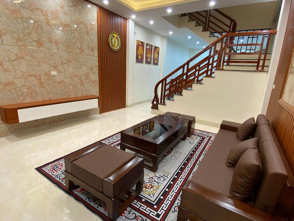 Nhà 3 Tầng Nam Thịnh, Hoa Lư - 67m² Ngõ Ô Tô, Kinh Doanh Tốt