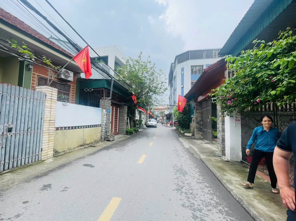 Bán Đất Kinh Doanh Mặt Tiền Phan Thái Ất, TP Vinh - Tặng Nhà Mới Xây 77.4m²