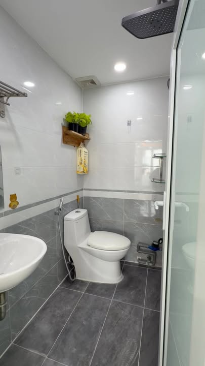 Chung cư Phan Xích Long 66m² - Sổ hồng sẵn, giá 4.8 tỷ - Tặng nhà mới 100%!