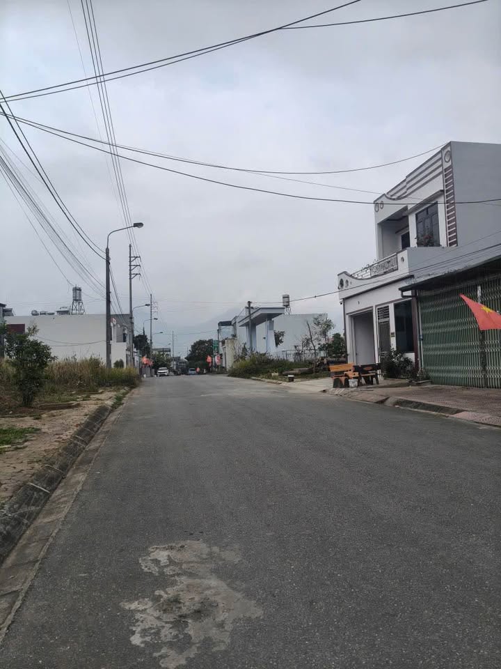 Đất Nền Mặt Tiền Khát Chân, Lai Châu - 105m² Sổ Đỏ Chính Chủ