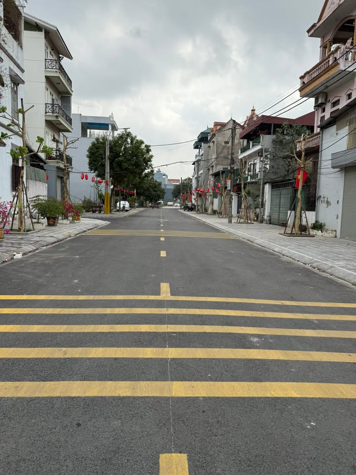 Đất Lô Góc Vân Nội 57.6m² Giá 4 Tỷ - Ô Tô Vào Tận Đất