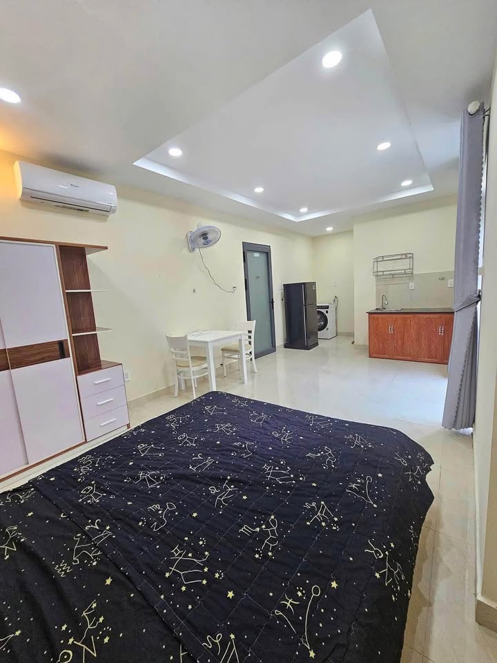 Căn Hộ Dịch Vụ Full Nội Thất Đường Liên Phường, Q9 - Giá 4.7 Triệu/Tháng