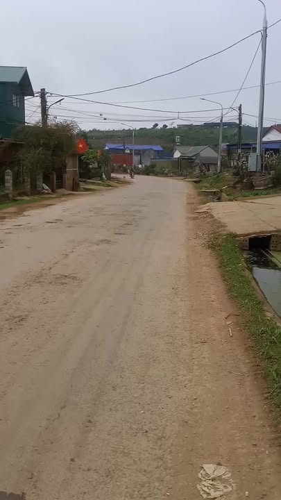 Nhà riêng Đường 104 Huyện Mộc Châu 1.300m² giá thỏa thuận - Sẵn sàng ở ngay