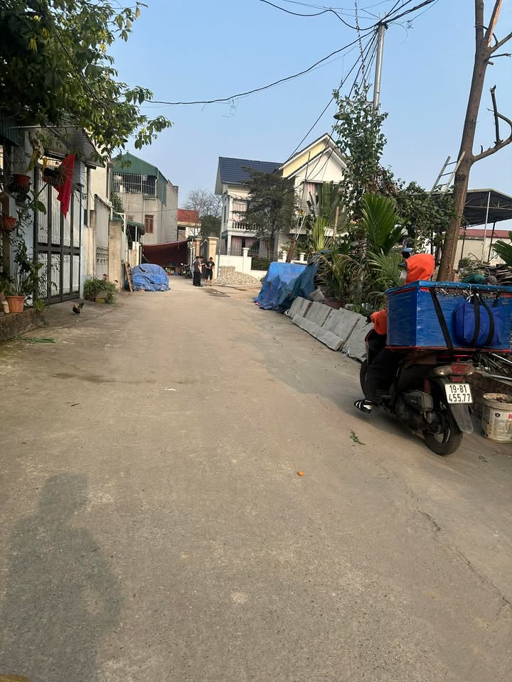 Đất Vàng Việt Trì - Quang Trung 73m² Giá 2 Tỷ - Sổ Đỏ Sẵn Sàng