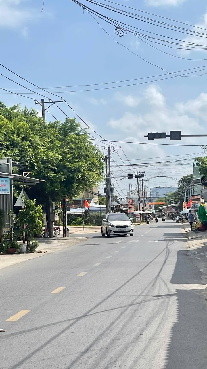 Nhà 2 Mặt Tiền Bùi Hữu Nghĩa, Cần Thơ - 168m² Sổ Hồng, Giá 4.9 Tỷ