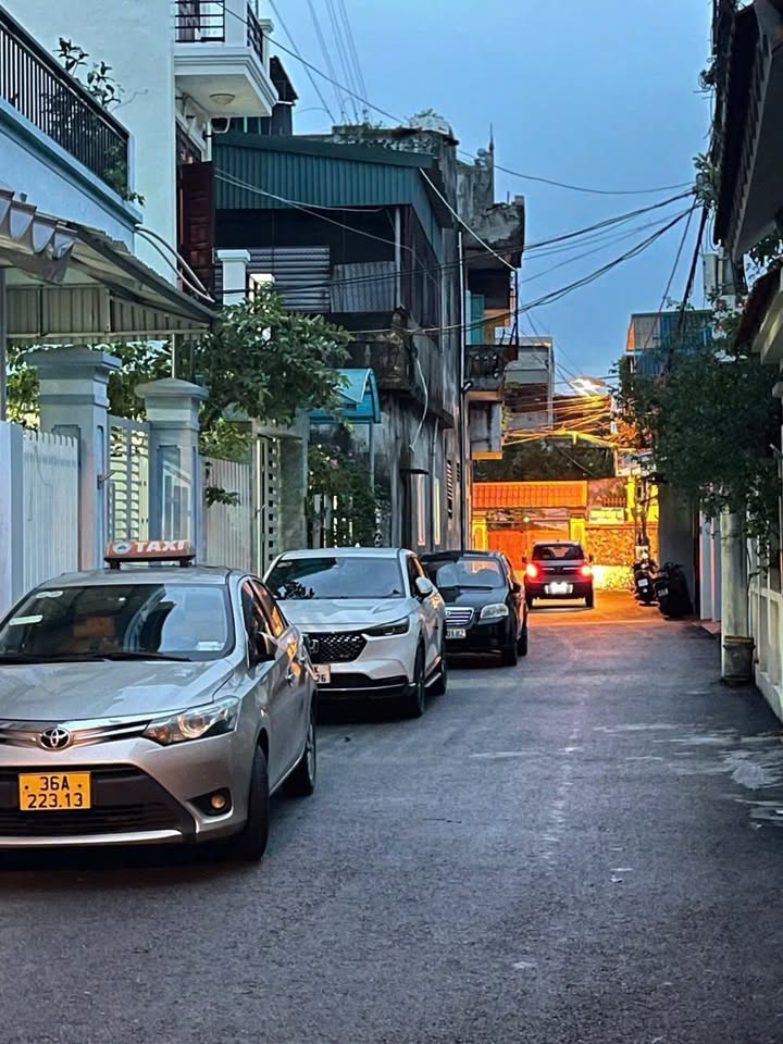 Nhà 3 Tầng Phường Đông Thịnh, Thanh Hóa - 43m², 2.x Tỷ