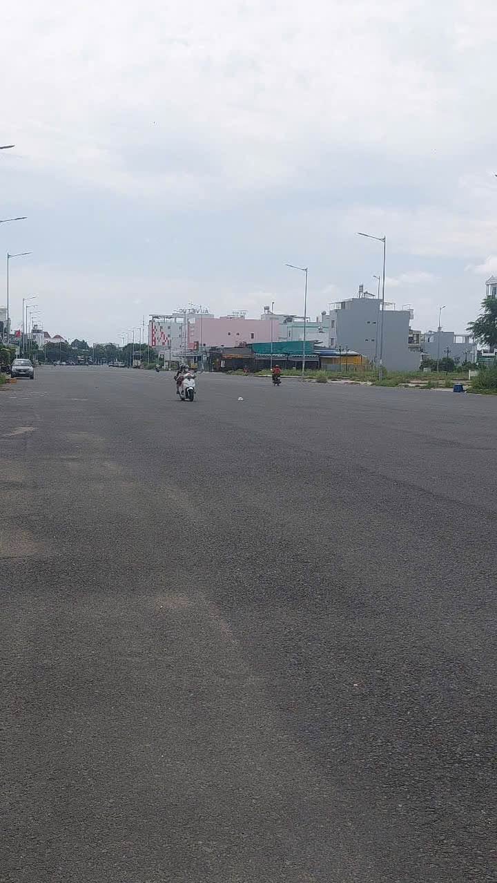 Mặt bằng kinh doanh 500m² mặt tiền Nguyễn Thái Học, Chợ Mới, An Giang - Sẵn sàng cho nhà hàng/khách sạn