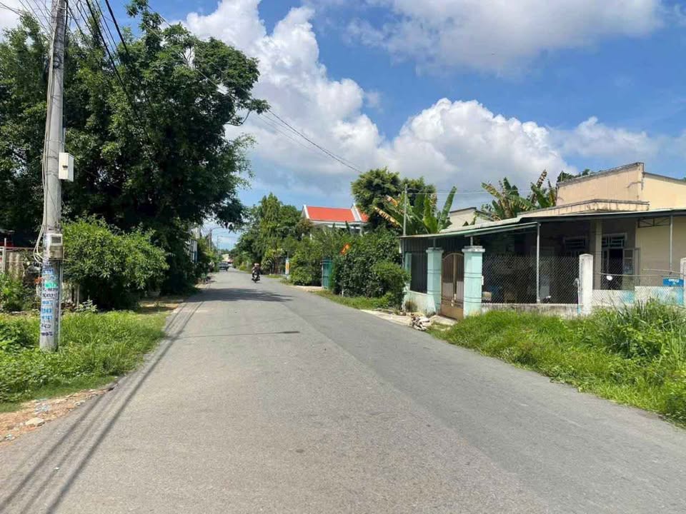 Bán Đất Biệt Thự 210m² Mặt Tiền Trần Chánh Chiếu, TP. Bà Rịa - Hướng Tây