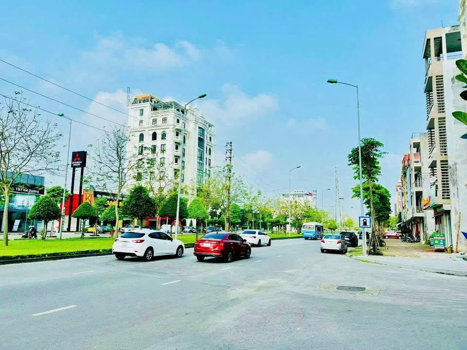 Bán Gấp 2 Lô Mặt Tiền Trường Chinh, TP Hải Dương - 140m² Giá Tốt