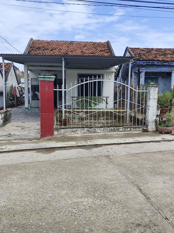 Nhà Cấp 4 245m² Đường 2 Ninh Hải - Giá 2.85 Tỷ, Cách Biển 1km