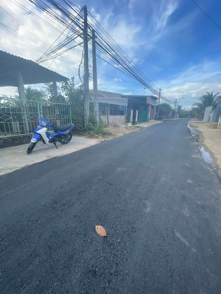 Nhà Mặt Tiền Đường Nhựa 280m² Vạn Ninh - Kinh Doanh Đắc Lộc