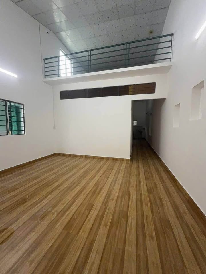 Nhà 100m² Hẻm Lê Quý Đôn, TP. Quảng Ngãi - Sổ Hồng Riêng, Giá Tốt