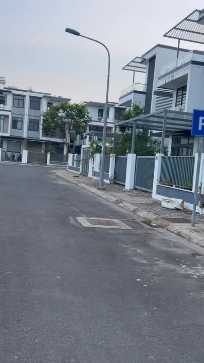 Biệt thự 160m² KĐT Đông Tăng Long - View công viên giá 14.5 tỷ