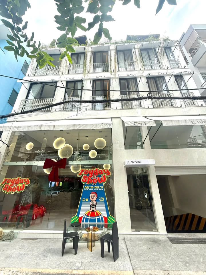 Building CHDV Trần Hưng Đạo, Quận 1 - 252m², 95 tỷ - Dòng tiền 200 triệu/tháng