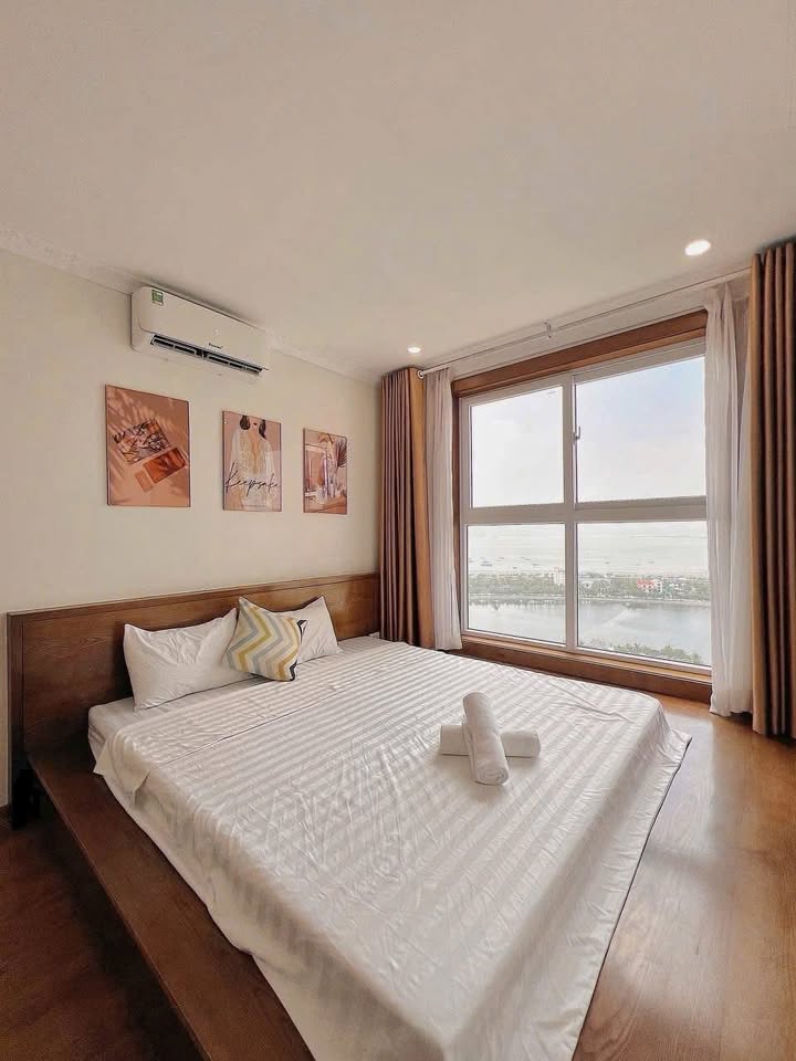 Chung cư New Life Hạ Long 68m² - View Vịnh Độc Lạ, Sổ Đỏ Sang Tên
