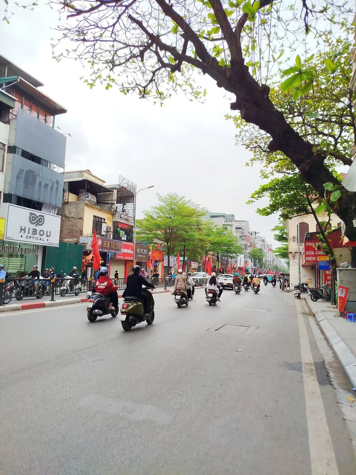 Bán nhà phố Tôn Đức Thắng, Đống Đa, 30m², 6 tầng thang máy, hơn 10 tỷ