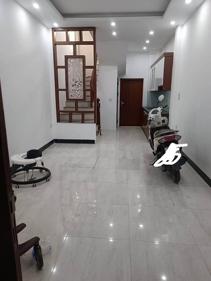 Bán nhà 5 tầng mới tinh 30m² tại Hoài Đức - Sổ đỏ sẵn sàng