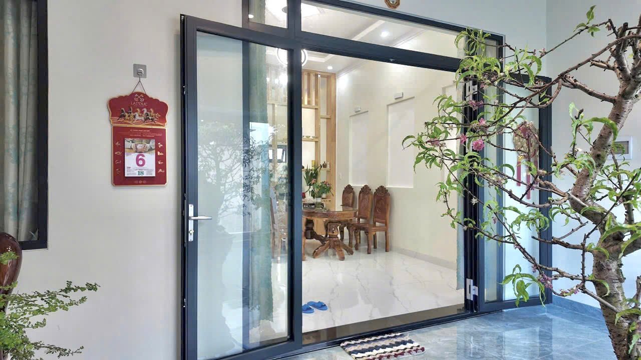 Nhà Mái Thái Đức Trọng 105m² - Cắt Lỗ Sâu 300 Triệu, Giá 2.3 Tỷ