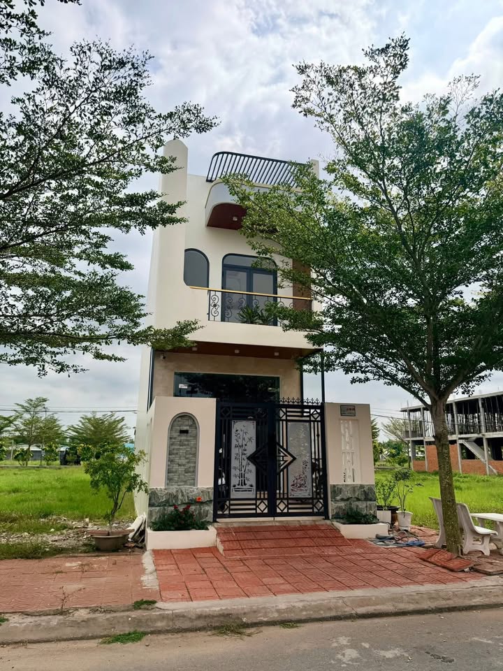 Nhà Mặt Tiền Kinh Doanh KDC Hưng Thạnh, Cần Thơ - 100m² Sẵn Sàng Sinh Lời