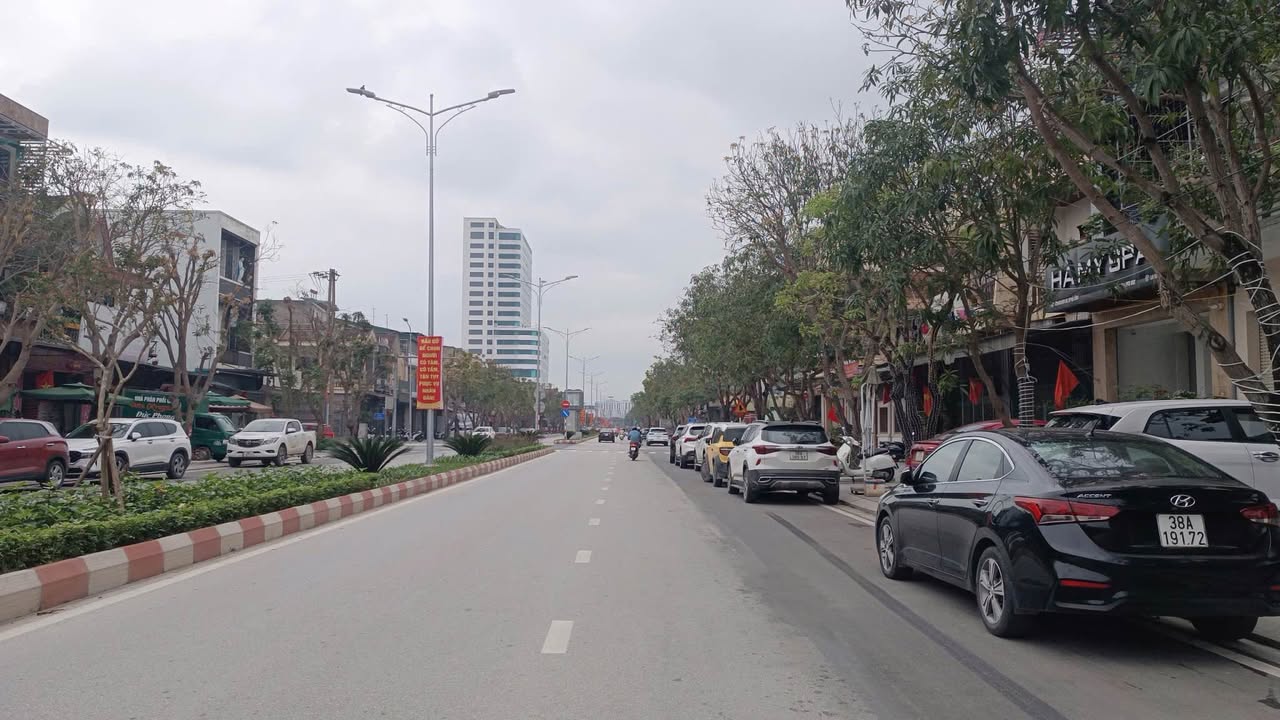 Đất Mặt Tiền Nguyễn Du Hà Tĩnh 95.6m² Tặng Ki ốt Kinh Doanh - Vị Trí Vàng