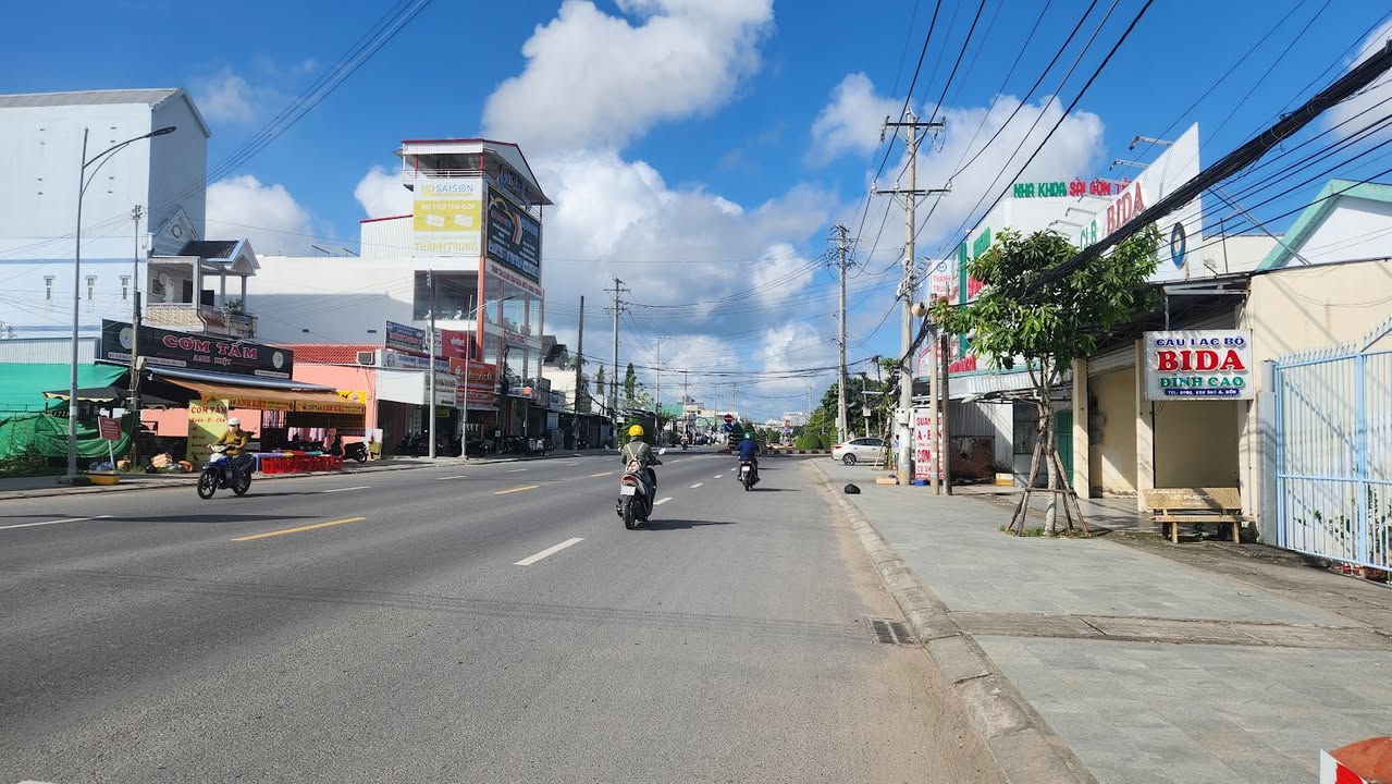 Bán Đất Mặt Tiền QL1A Bạc Liêu 10.000m² - Tiềm Năng Kinh Doanh Vượt Trội