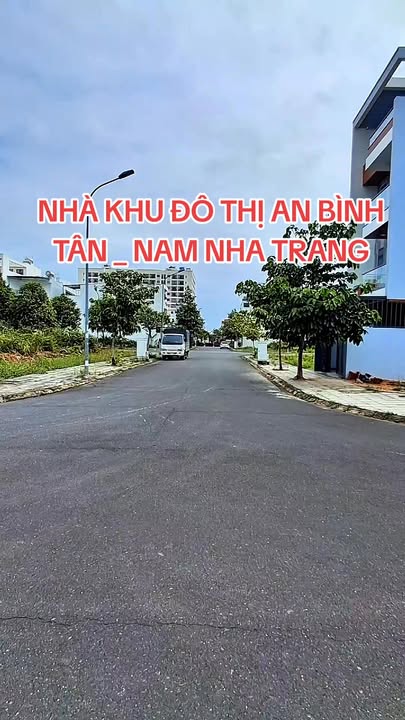 Nhà Phố KĐT An Bình Tân, Cam Ranh - 100m² Sổ Hồng Riêng, Giá 9 Tỷ