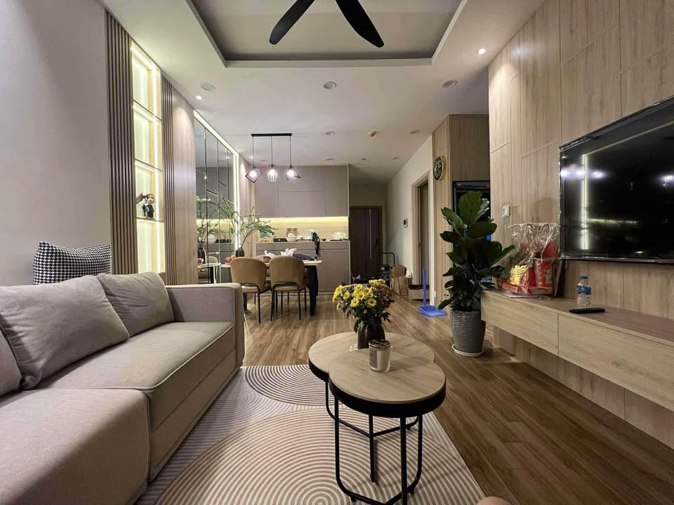 Cho thuê Căn hộ Trinity Hồ Mễ Trì 2PN - View Hồ & Công viên