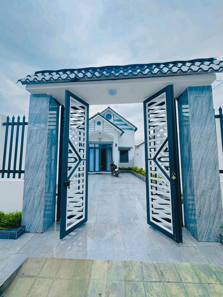 Nhà 219m² Phú An Hòa, Cai Lậy - Full Nội Thất, Giá Tốt 2.15 Tỷ