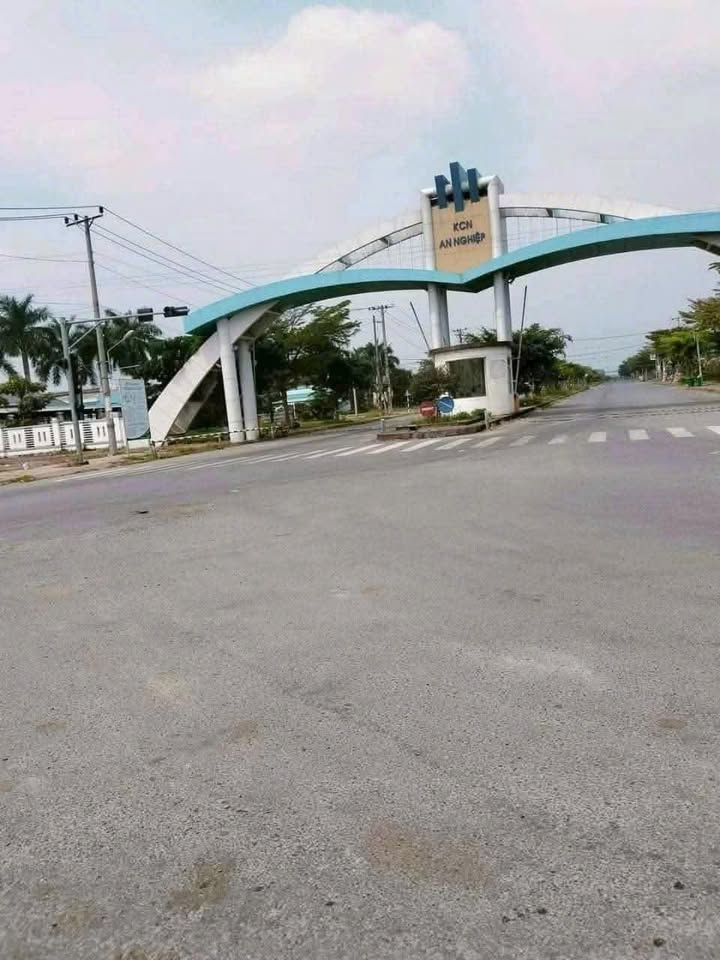 Nhà Mặt Tiền QL60 Sóc Trăng - Kinh Doanh/Trọ Công Nhân - 300m²