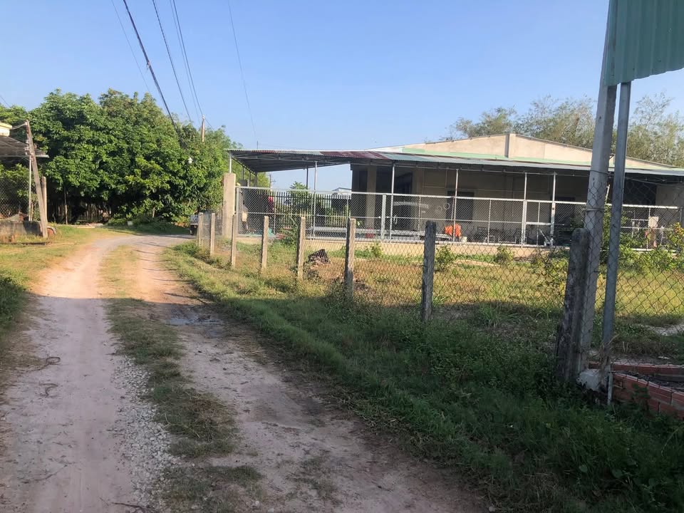 Nhà Phố Ninh Thạnh, Tây Ninh - 638m² - Tặng Nhà Mới Xây - 1.15 Tỷ