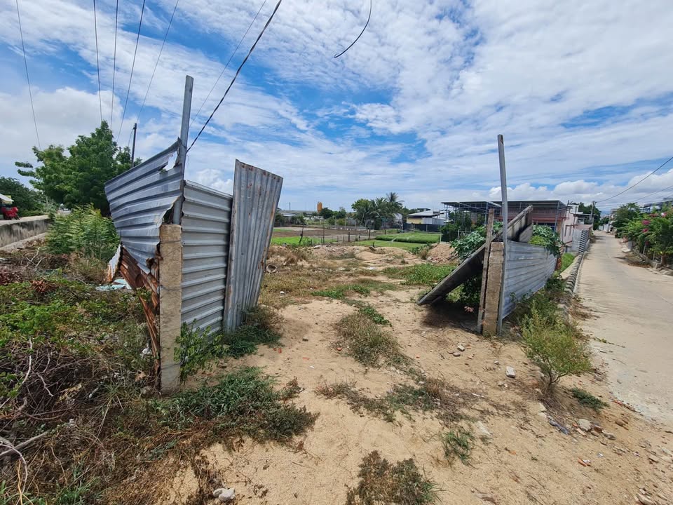 Đất Nền Lô Góc 2 Mặt Tiền - Đông Hải, Phan Rang - 174m² Giá Tốt