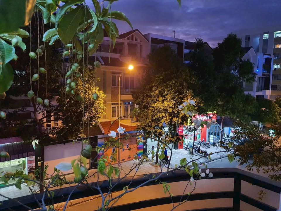 Nhà Mặt Tiền Kinh Doanh Đường A1 Vĩnh Điềm Trung, Nha Trang - 108m², 4 Tầng, Dòng Tiền 40 Triệu/Tháng