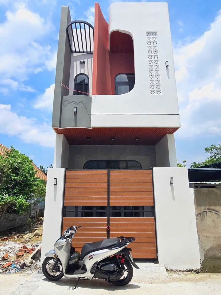 Nhà Lầu 2 Tầng KDC Tân Phong, Biên Hòa - 3.45 Tỷ, Sổ Hồng Riêng